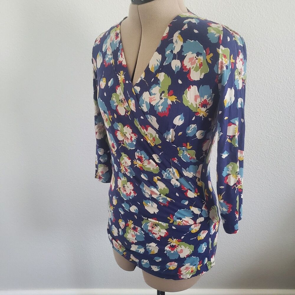Lauren Ralph Lauren Women's Wrap Top Size Medium Navy Blue Floral 3/4 Sleeve